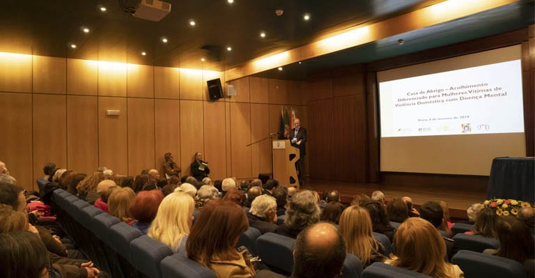 Casa abrigo para mulheres em viseu