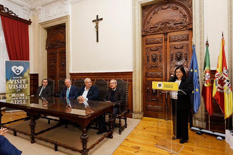 Embaixadores e diplomatas em visita a Viseu